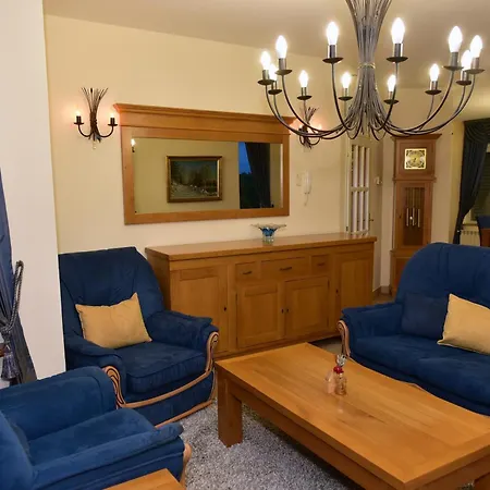 Lägenhet Royal Blue Rose *